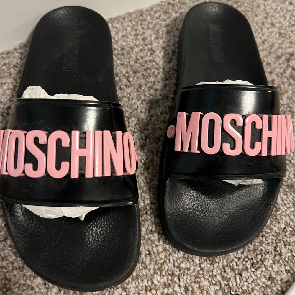 Moschino sandals size 38 color black and pink